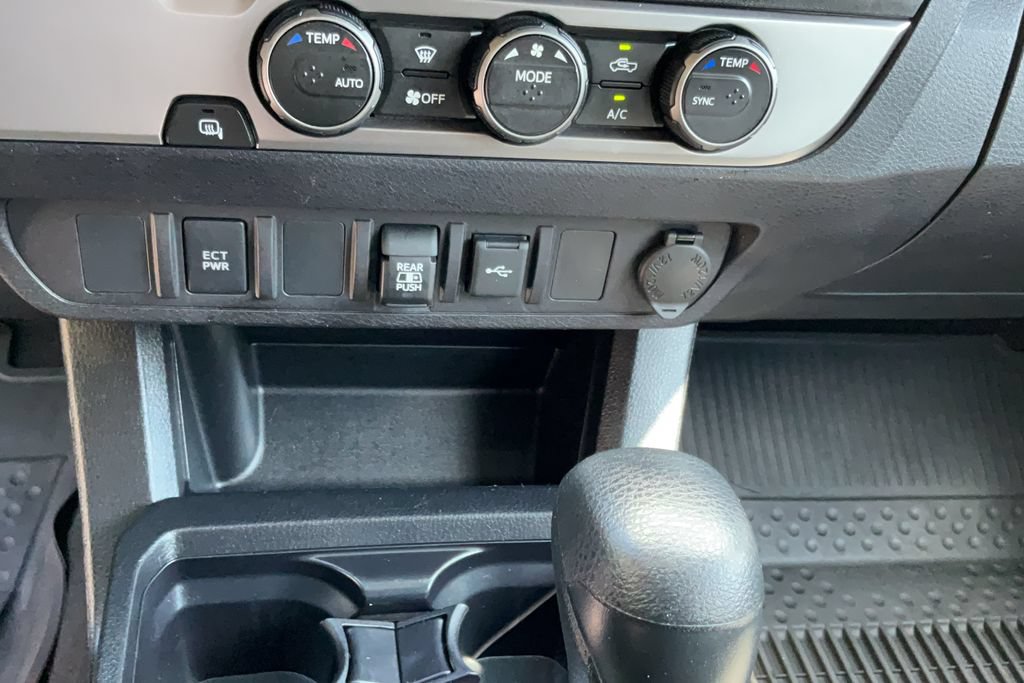 Used 2021 Toyota Tacoma SR5 RWD image 33