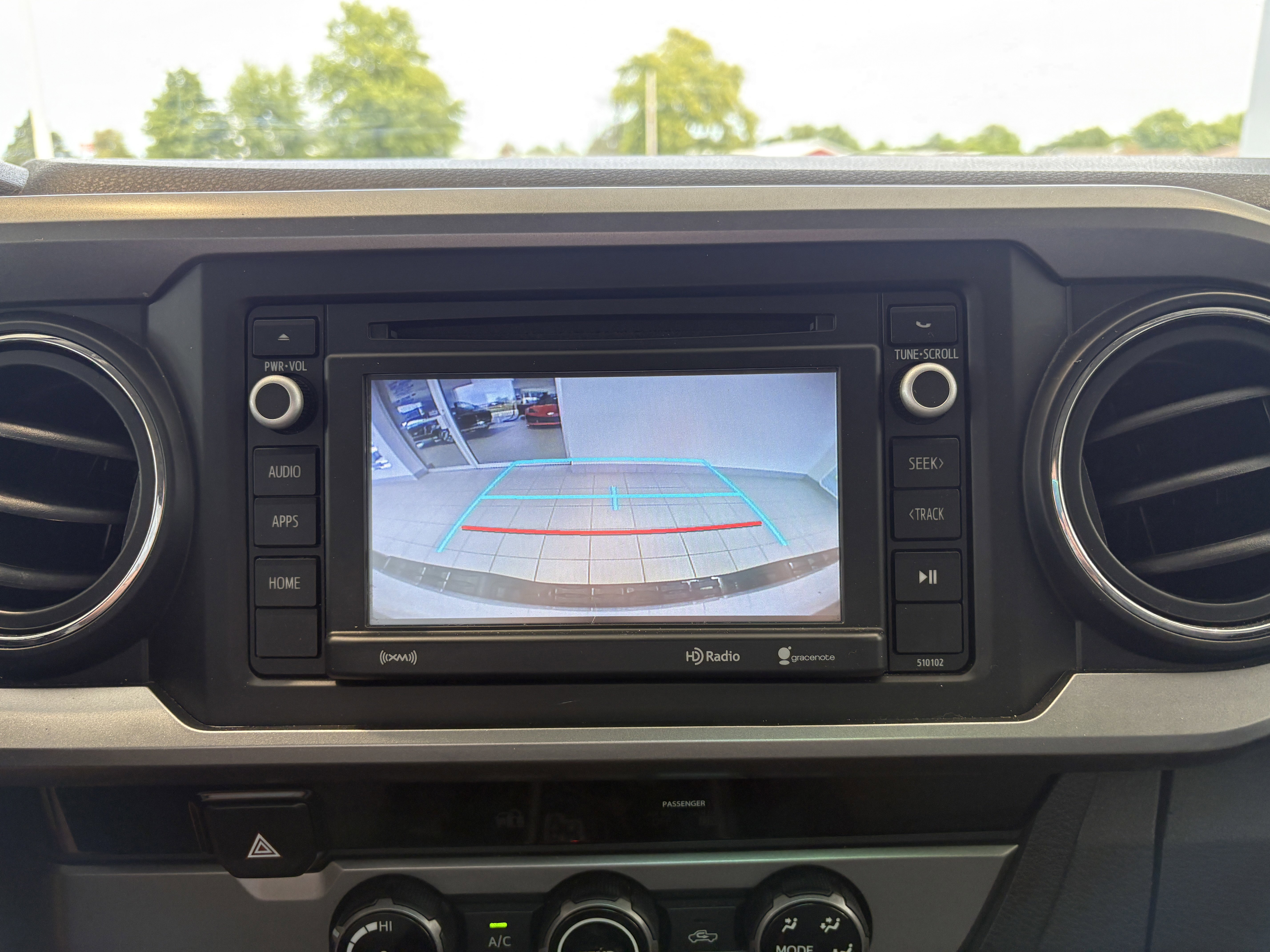 Used 2017 Toyota Tacoma SR5 image 14