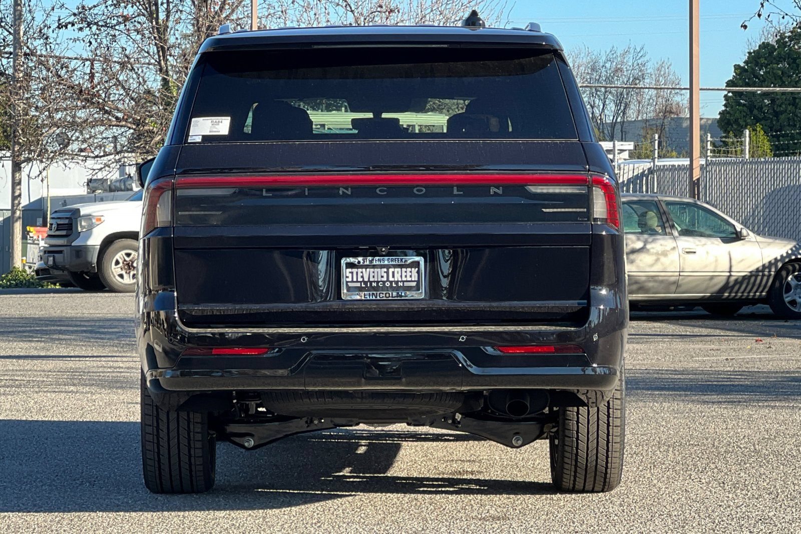 New 2026 Lincoln Navigator L Reserve AWD/4WD image 5