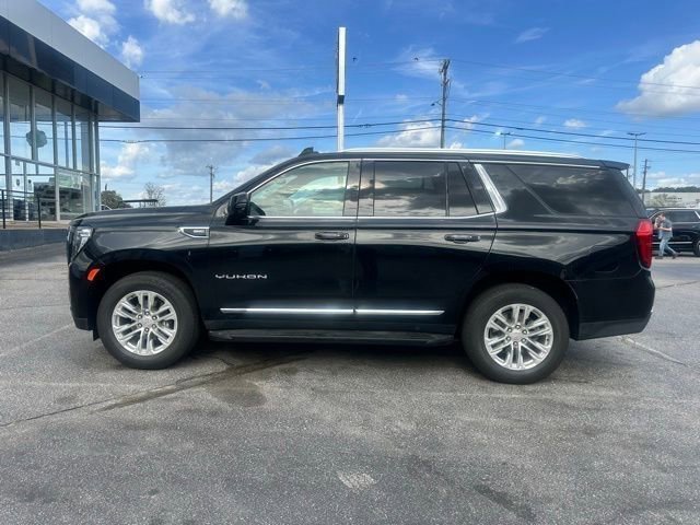 Used 2023 GMC Yukon SLT w/ SLT Luxury Package image 5