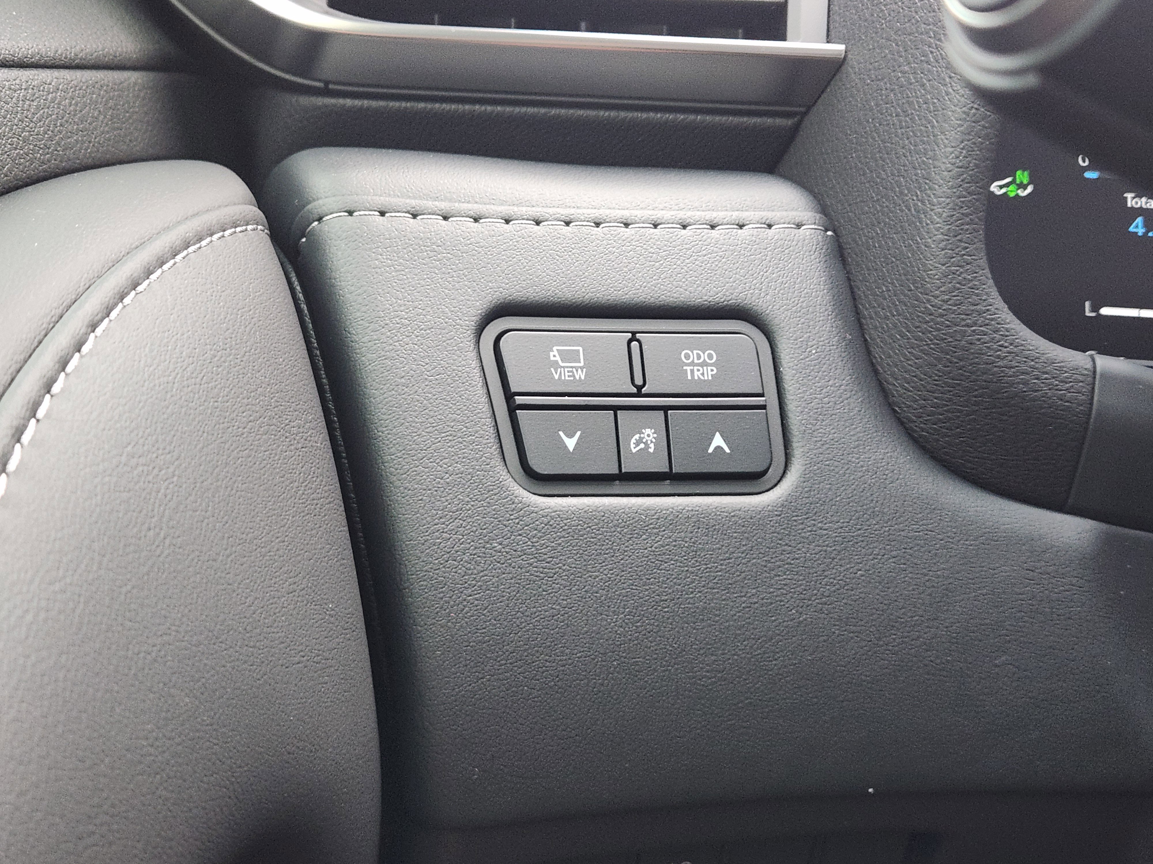 New 2026 Lexus LX 700h Luxury image 16