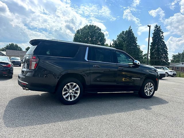 Used 2023 Chevrolet Suburban Premier AWD/4WD image 7