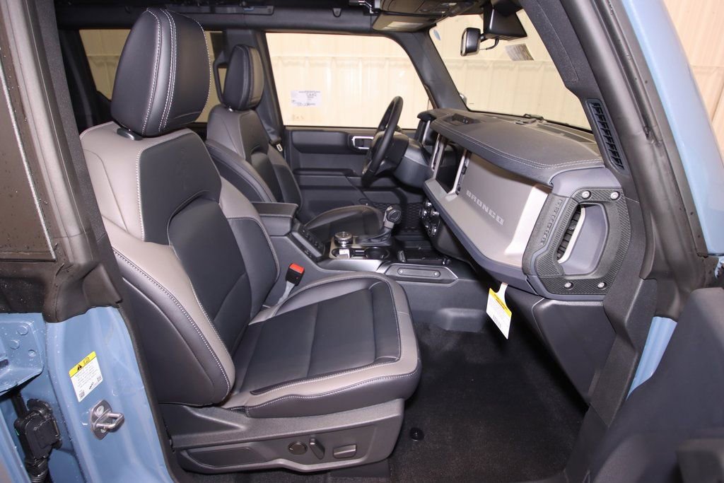 New 2025 Ford Bronco Outer Banks image 14