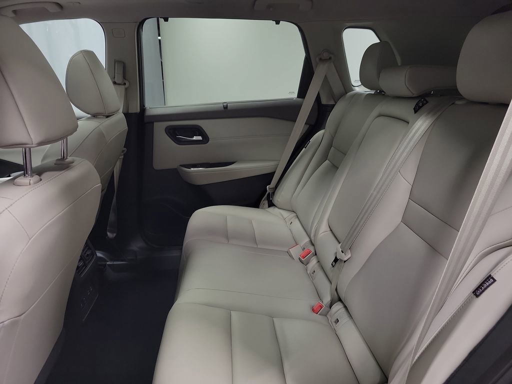 Used 2024 Nissan Rogue SL w/ SL Premium Package image 20