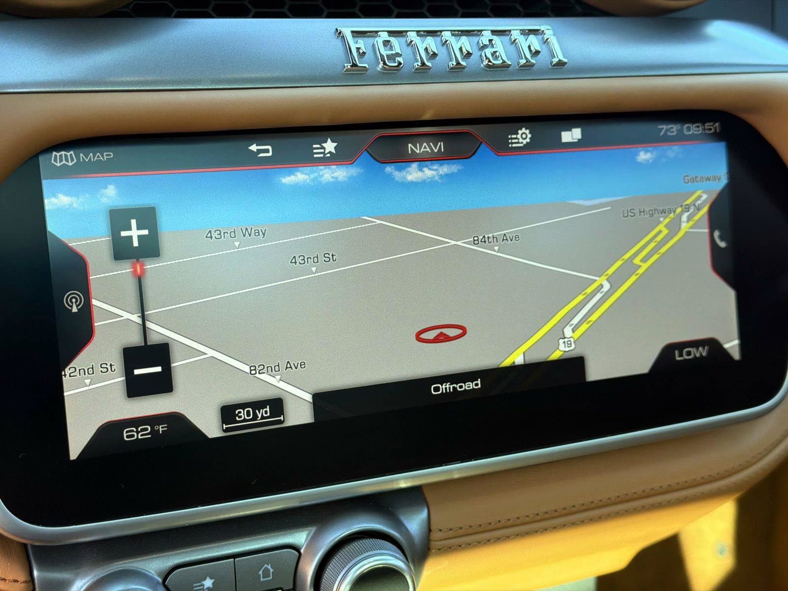 Used 2019 Ferrari Portofino RWD image 23
