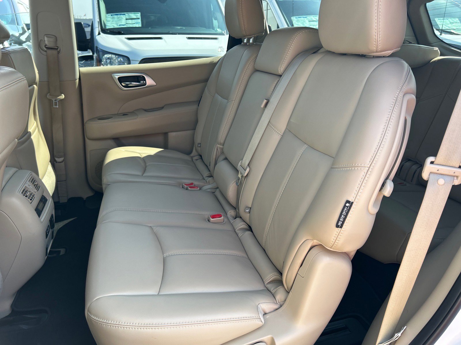 Used 2019 Nissan Pathfinder SL w/ SL Premium Package image 12