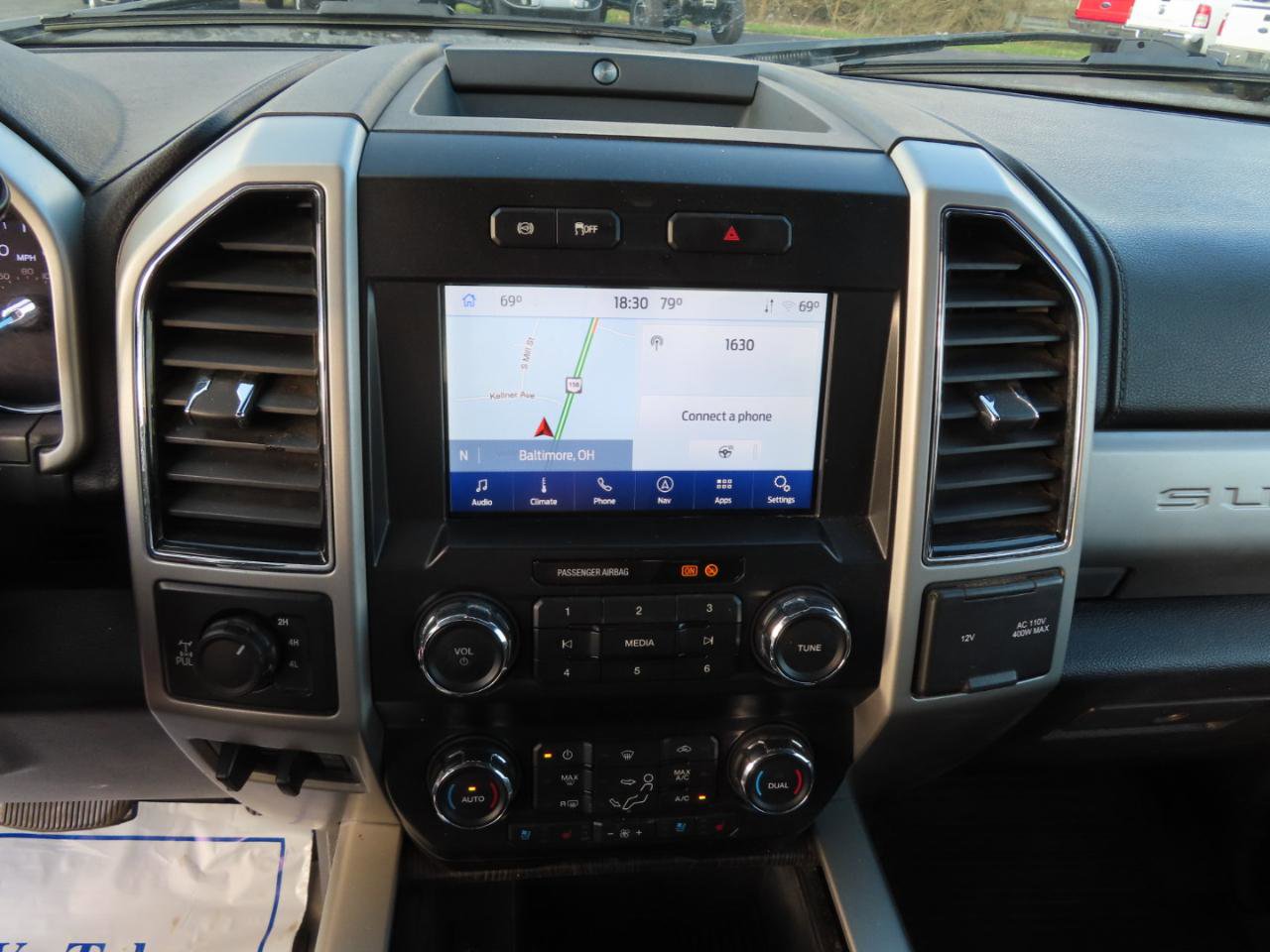 Used 2021 Ford F350 Lariat w/ Chrome Package image 35