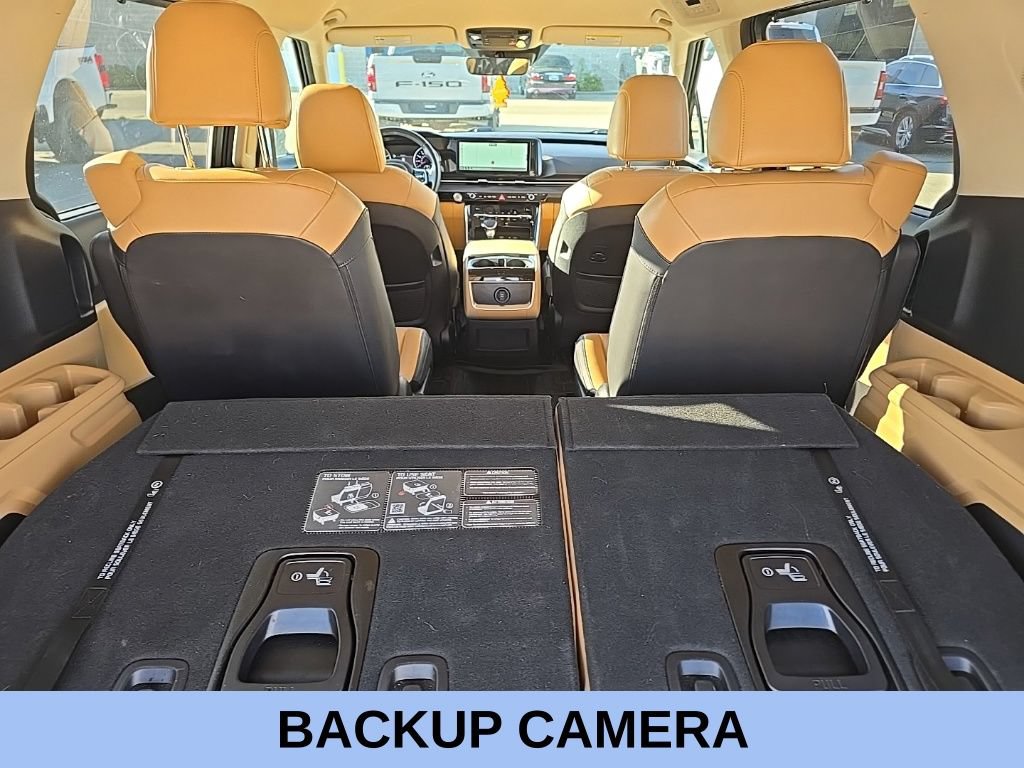Used 2023 Kia Carnival EX FWD image 9