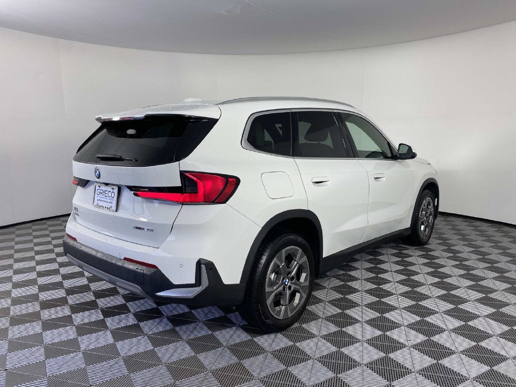 Used 2023 BMW X1 xDrive28i w/ Convenience Package AWD/4WD image 8