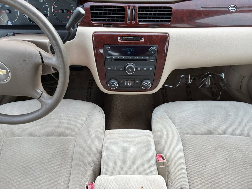 Used 2006 Chevrolet Impala LT FWD image 22