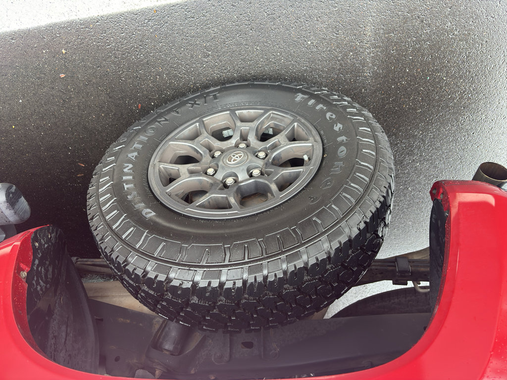 Used 2017 Toyota Tacoma SR5 w/ Tow Package AWD/4WD image 6