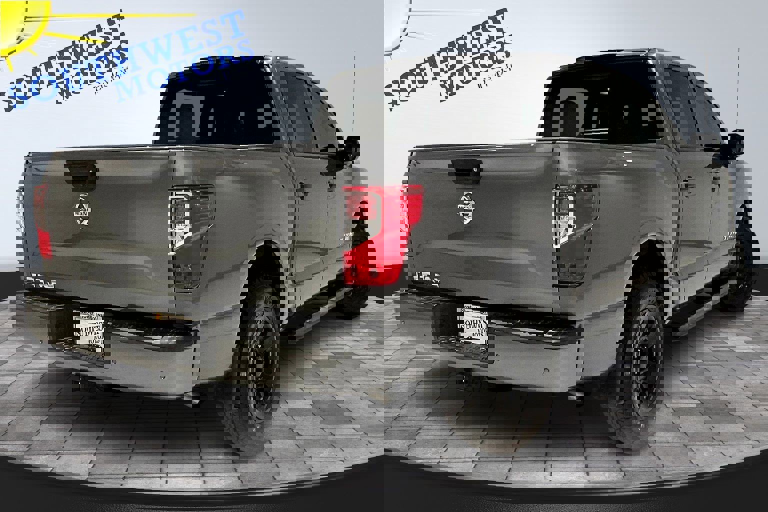 Used 2021 Nissan Titan S w/ S Utility Package image 6