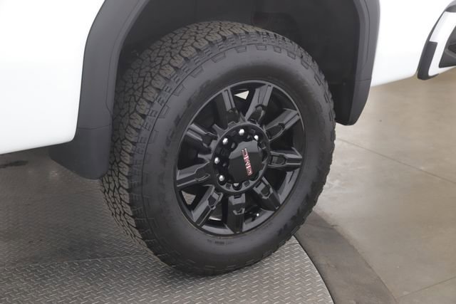 Used 2026 GMC Sierra 2500 AT4 w/ AT4 Premium Plus Package image 12