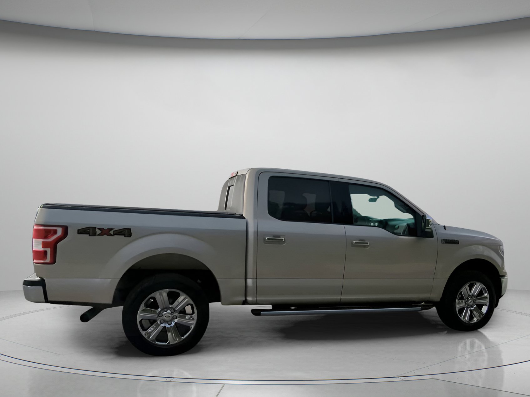 Certified 2018 Ford F150 XLT w/ Equipment Group 302A Luxury image 29