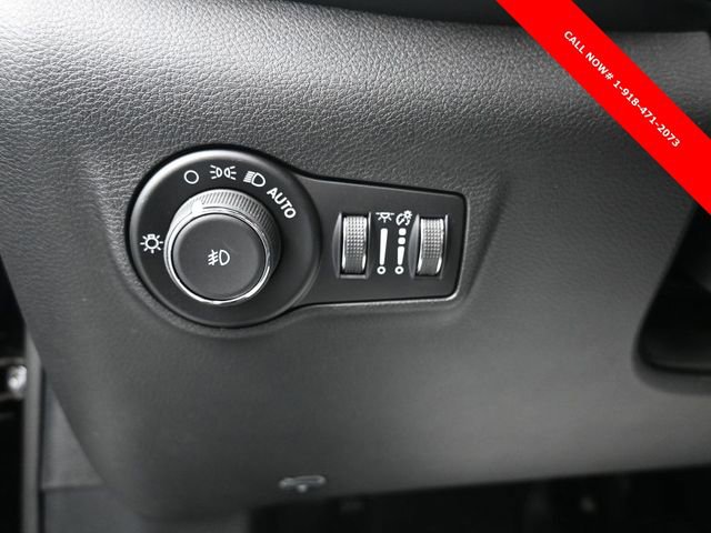 New 2026 Jeep Compass Latitude image 11