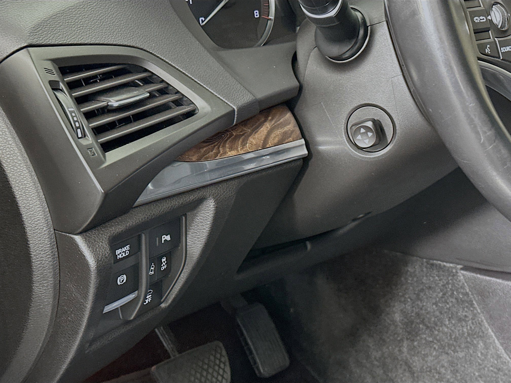 Used 2020 Acura MDX FWD w/ Technology Package image 17