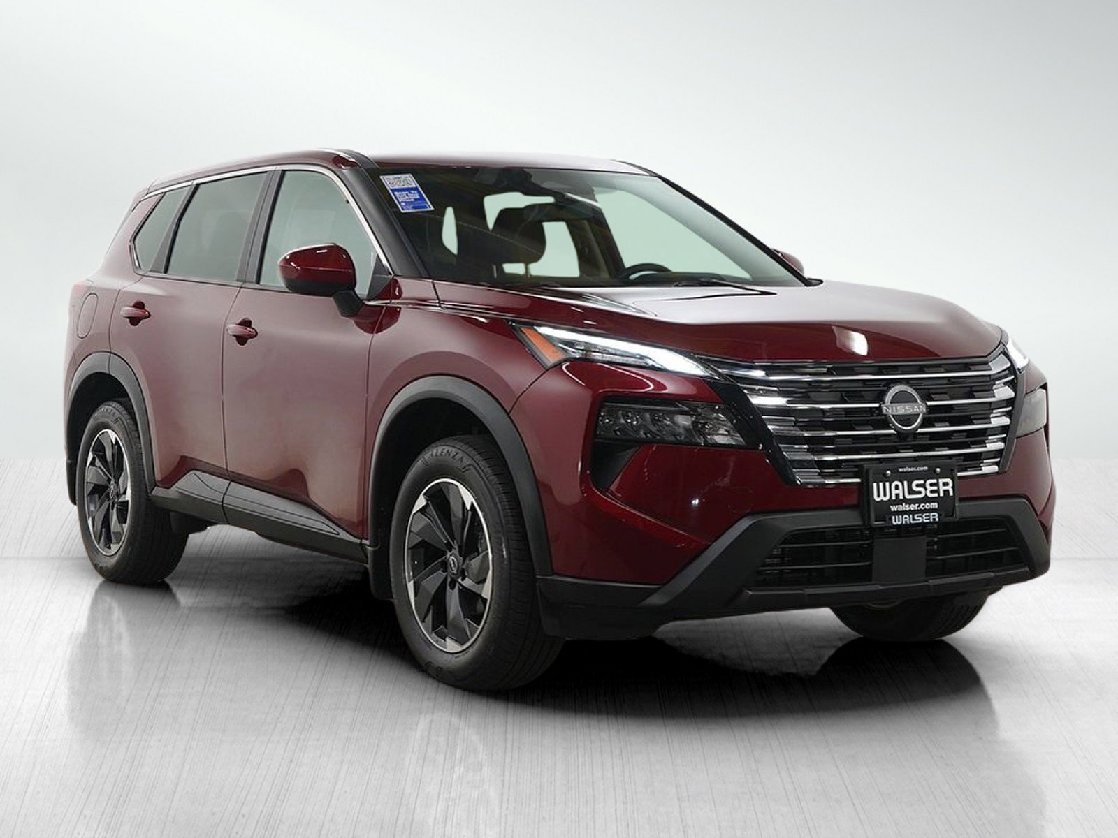 Used 2024 Nissan Rogue SV image 7