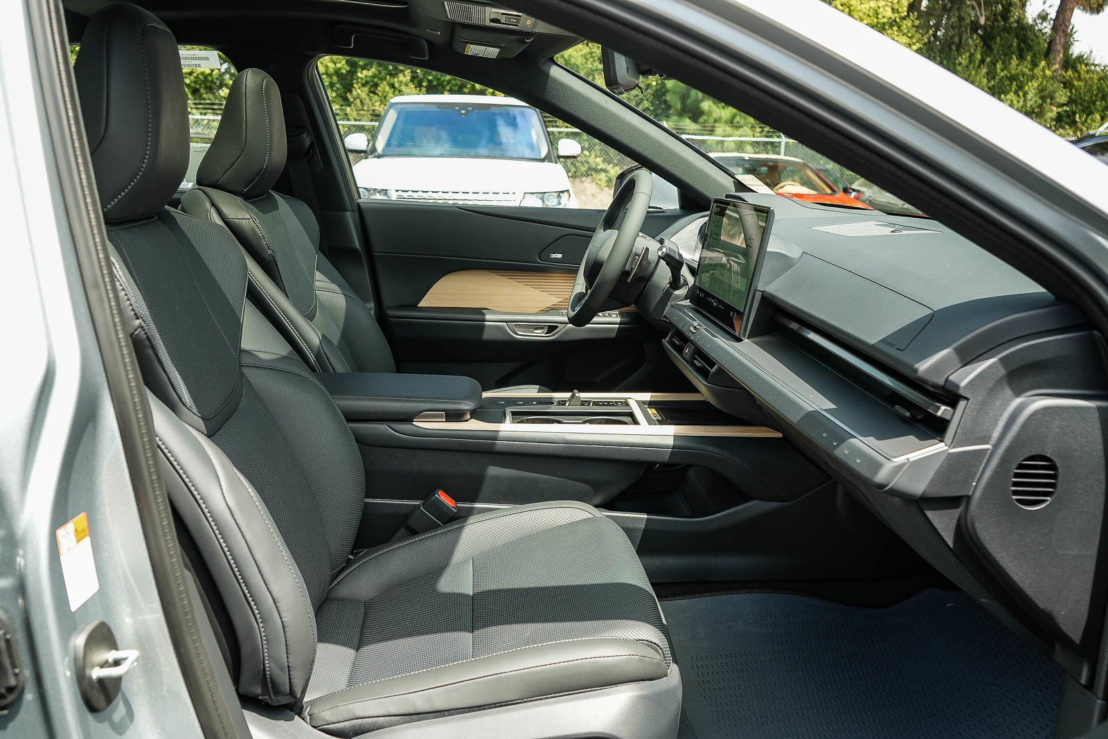 New 2026 Lexus ES 500e AWD/4WD image 16