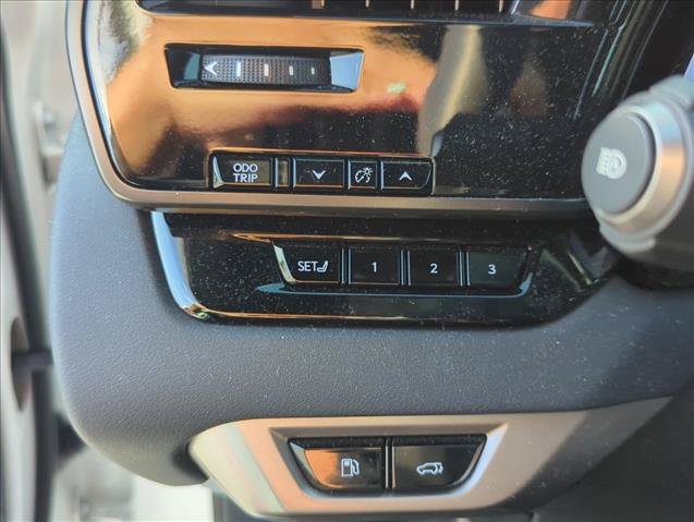 Used 2024 Lexus RX 350 Premium w/ Accessory Package (Z1) FWD image 11