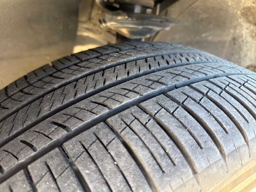 Used 2025 Volkswagen Atlas Cross Sport SE image 29