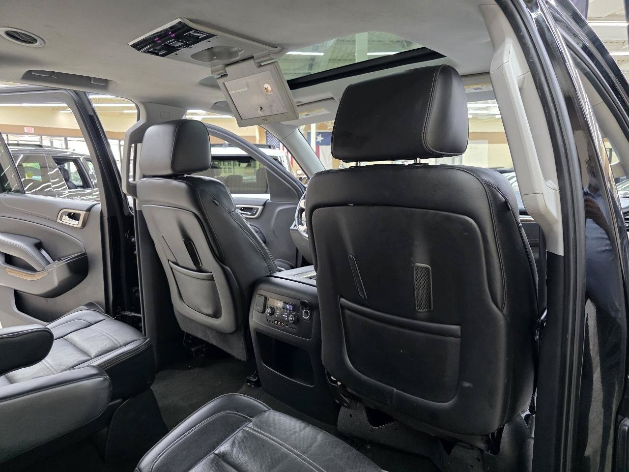 Used 2016 GMC Yukon XL Denali w/ Open Road Package AWD/4WD image 25