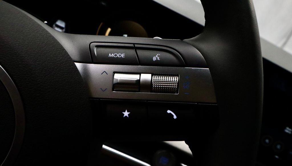 Certified 2026 Hyundai Tucson Limited image 28