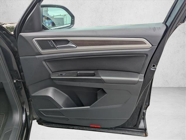 Used 2019 Volkswagen Atlas SE w/ Panoramic Sunroof Package FWD image 26