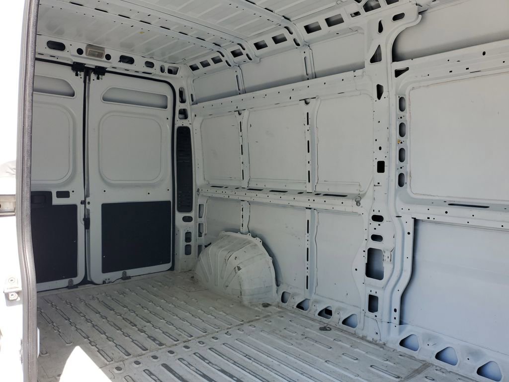 Used 2023 RAM ProMaster 2500 FWD image 12