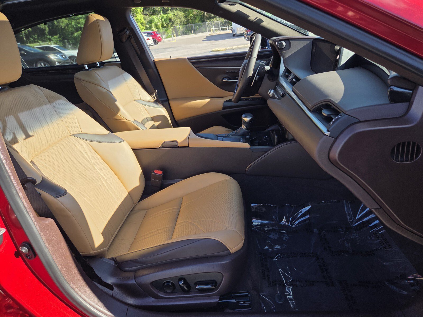Used 2021 Lexus ES 350 Ultra Luxury w/ Accessory Package 2 FWD image 17
