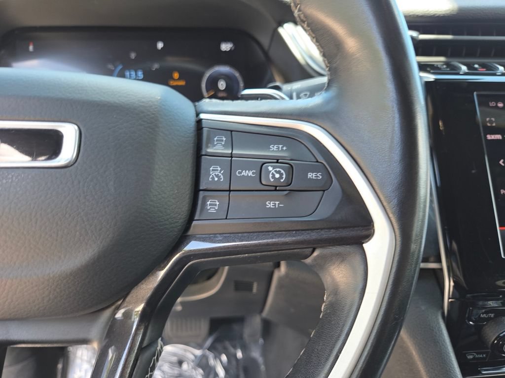 Used 2021 Jeep Grand Cherokee L Laredo AWD/4WD image 36