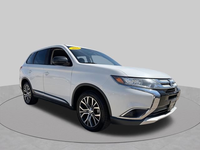 Used 2016 Mitsubishi Outlander ES AWD/4WD image 2