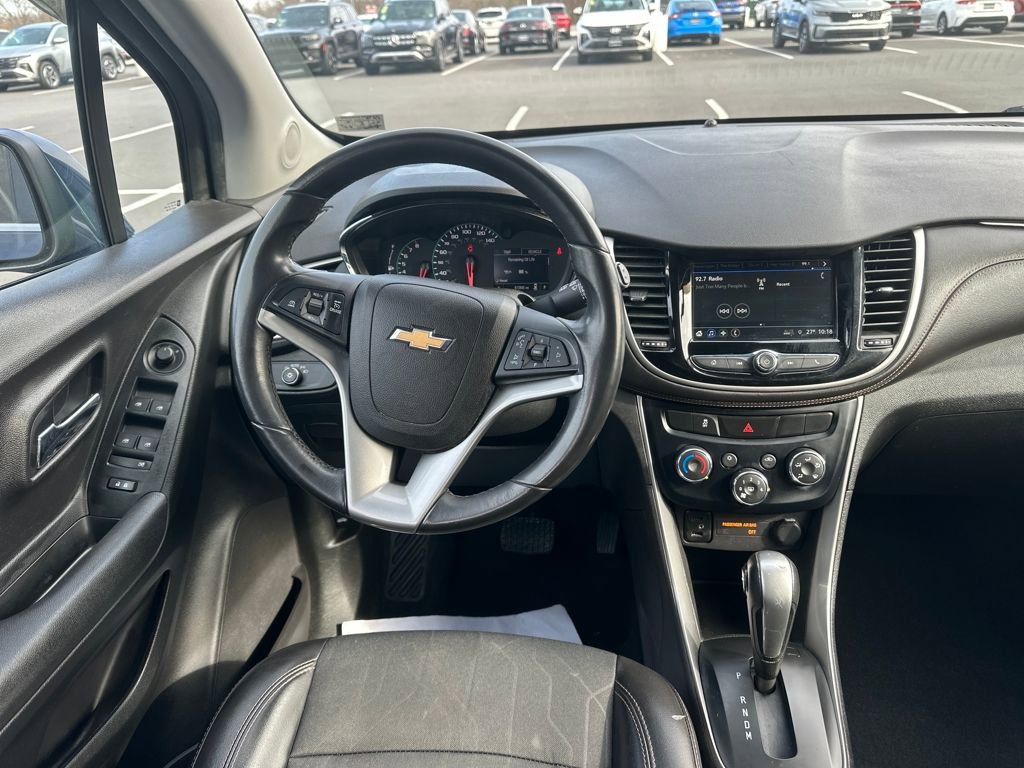 Used 2018 Chevrolet Trax LT w/ LT Convenience Package image 17