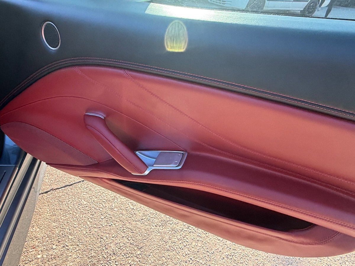 Used 2016 Ferrari California T RWD image 13