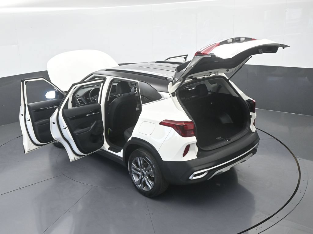 Used 2023 Kia Seltos S FWD image 60
