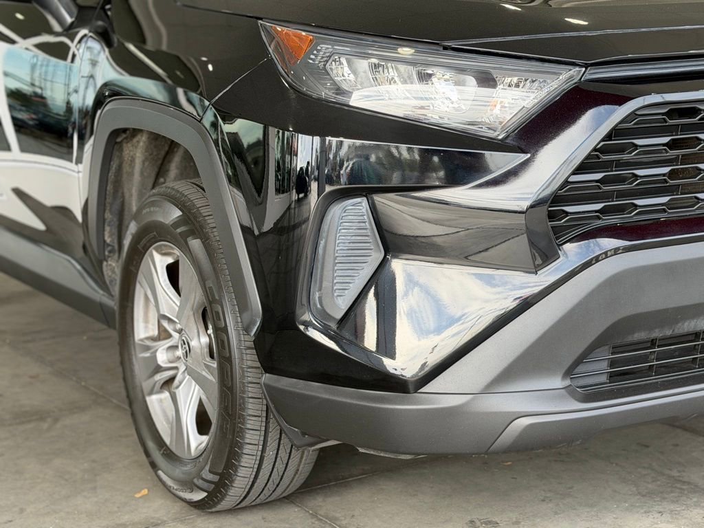 Certified 2022 Toyota RAV4 LE AWD/4WD image 8