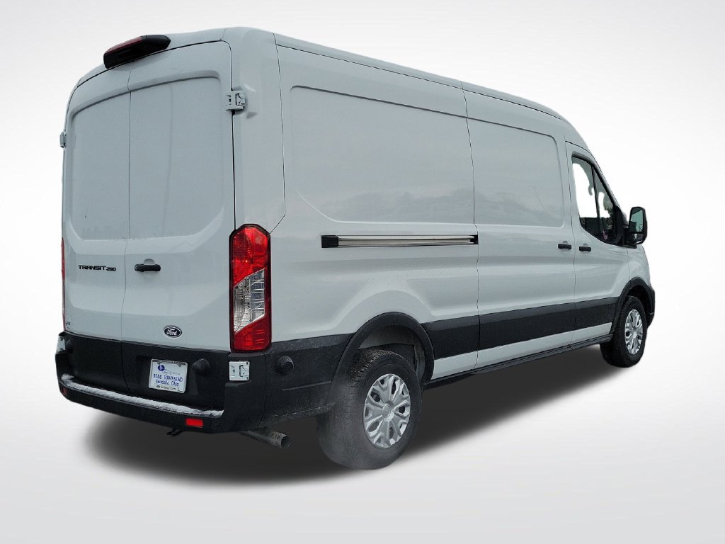 New 2026 Ford Transit 250 148 Medium Roof RWD image 6