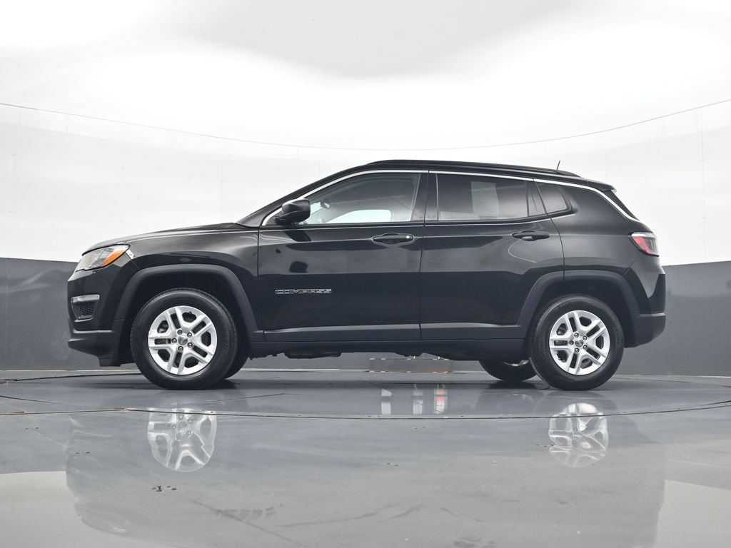 Used 2021 Jeep Compass Sport w/ Cold Weather Group FWD image 29