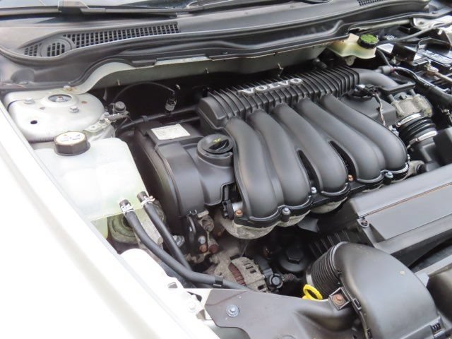 Used 2007 Volvo S40 2.4i FWD image 27