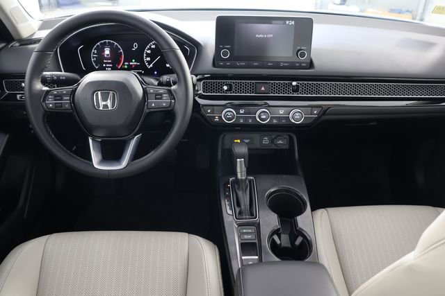 Used 2024 Honda Civic EX-L image 2
