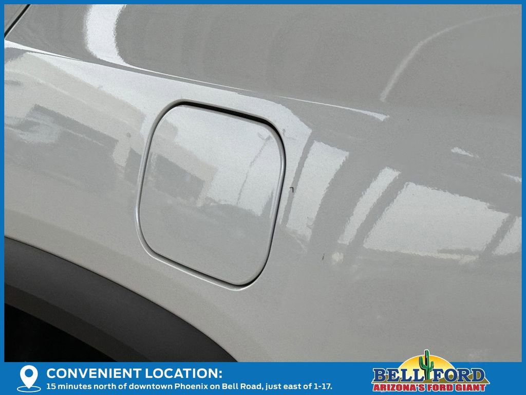 Used 2023 GMC Acadia AT4 image 15