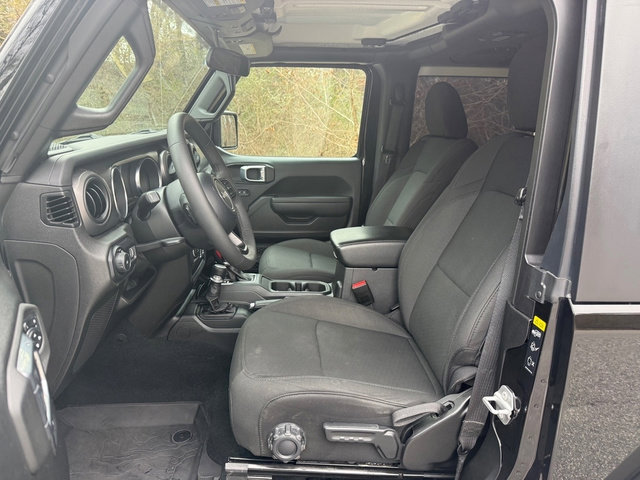 Used 2023 Jeep Wrangler Sport image 11