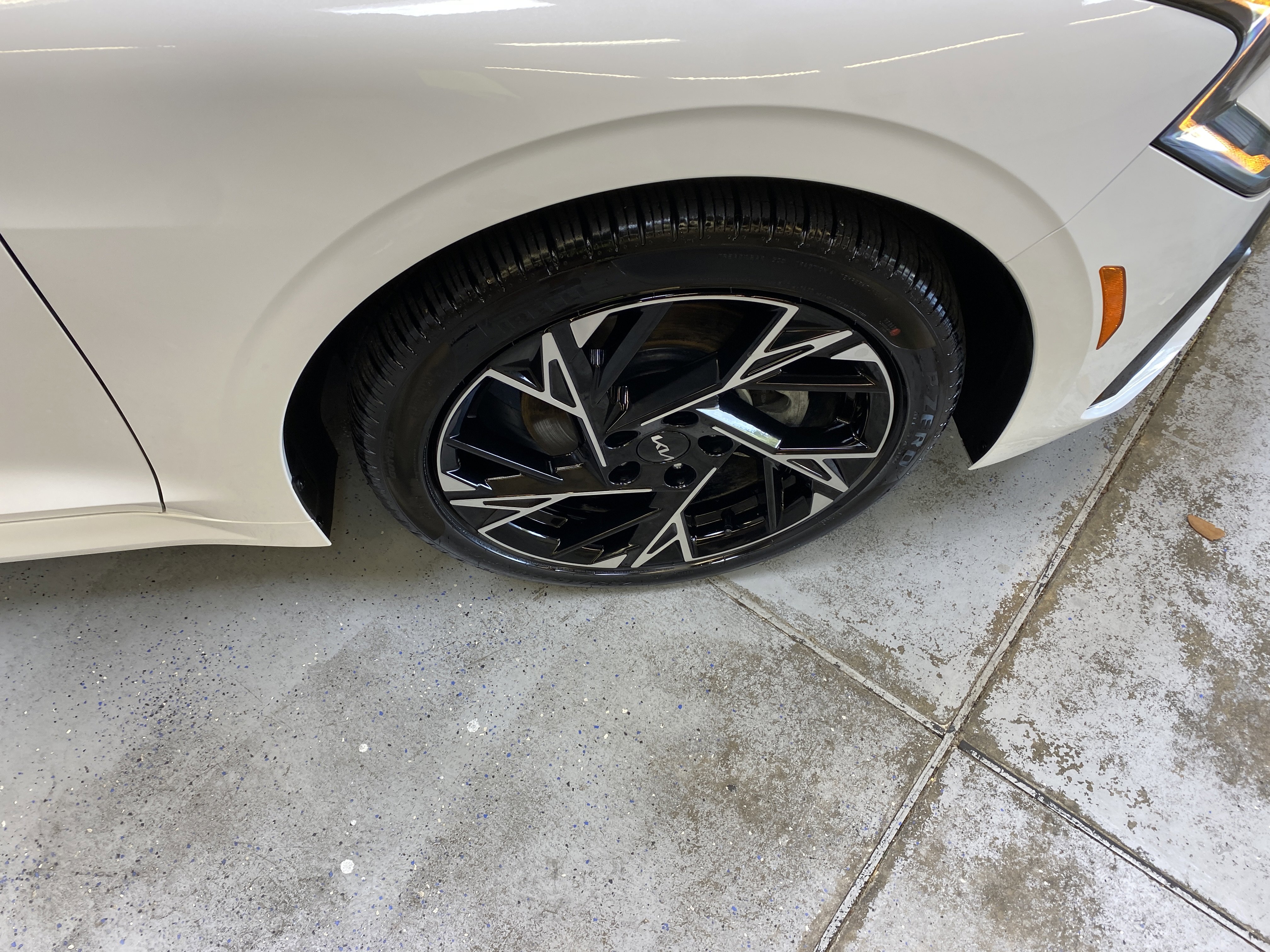 Used 2025 Kia K5 GT-Line w/ GT-Line Premium Package image 14