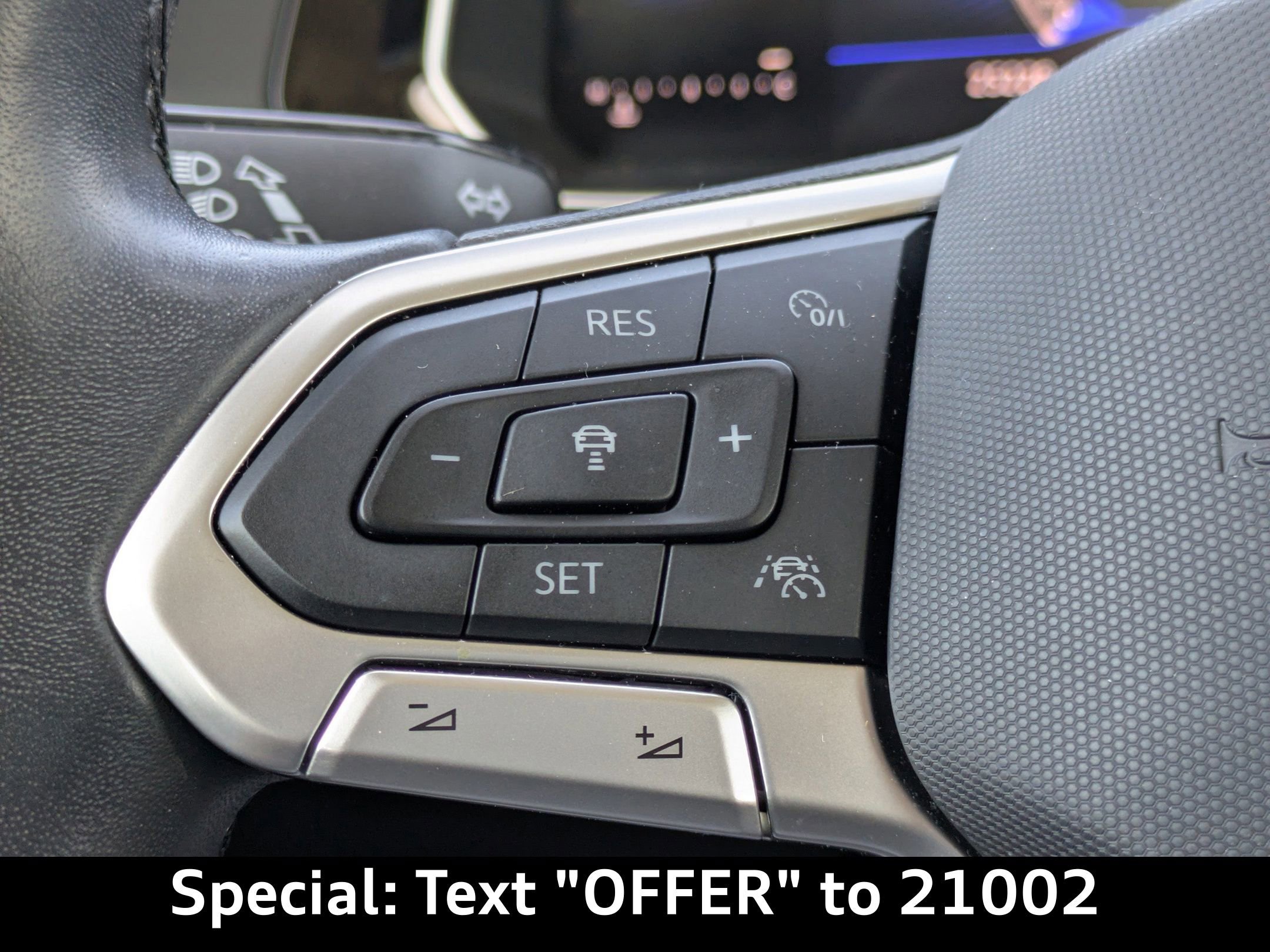 Used 2024 Volkswagen Jetta SE image 25