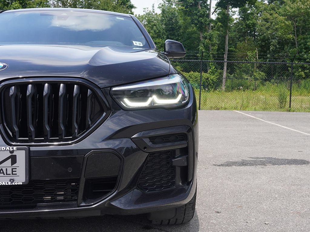 Used 2022 BMW X6 xDrive40i w/ M Sport Package AWD/4WD image 14