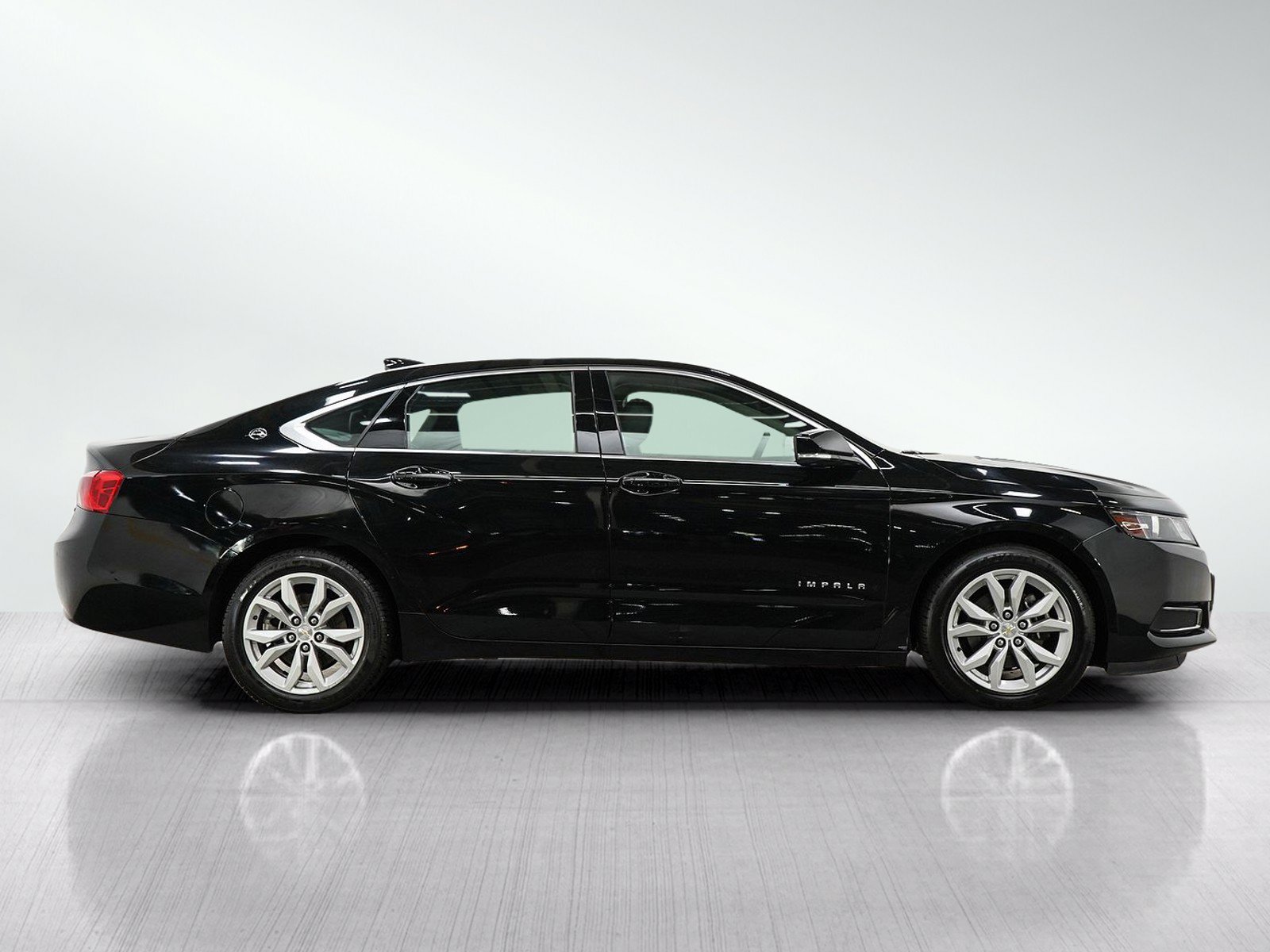 Used 2016 Chevrolet Impala LT w/ Convenience Package FWD image 6