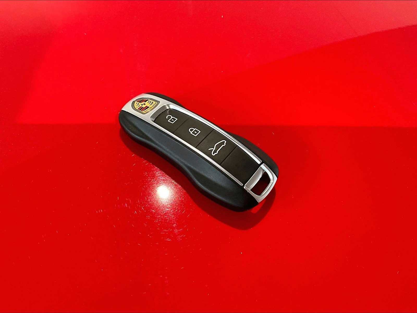 Used 2020 Porsche 911 Carrera S image 31