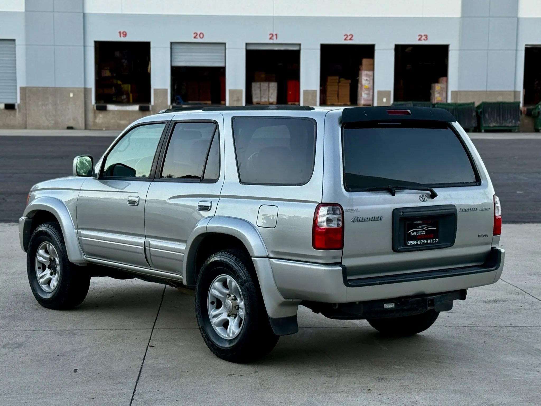 Used 2001 Toyota 4Runner Limited image 21