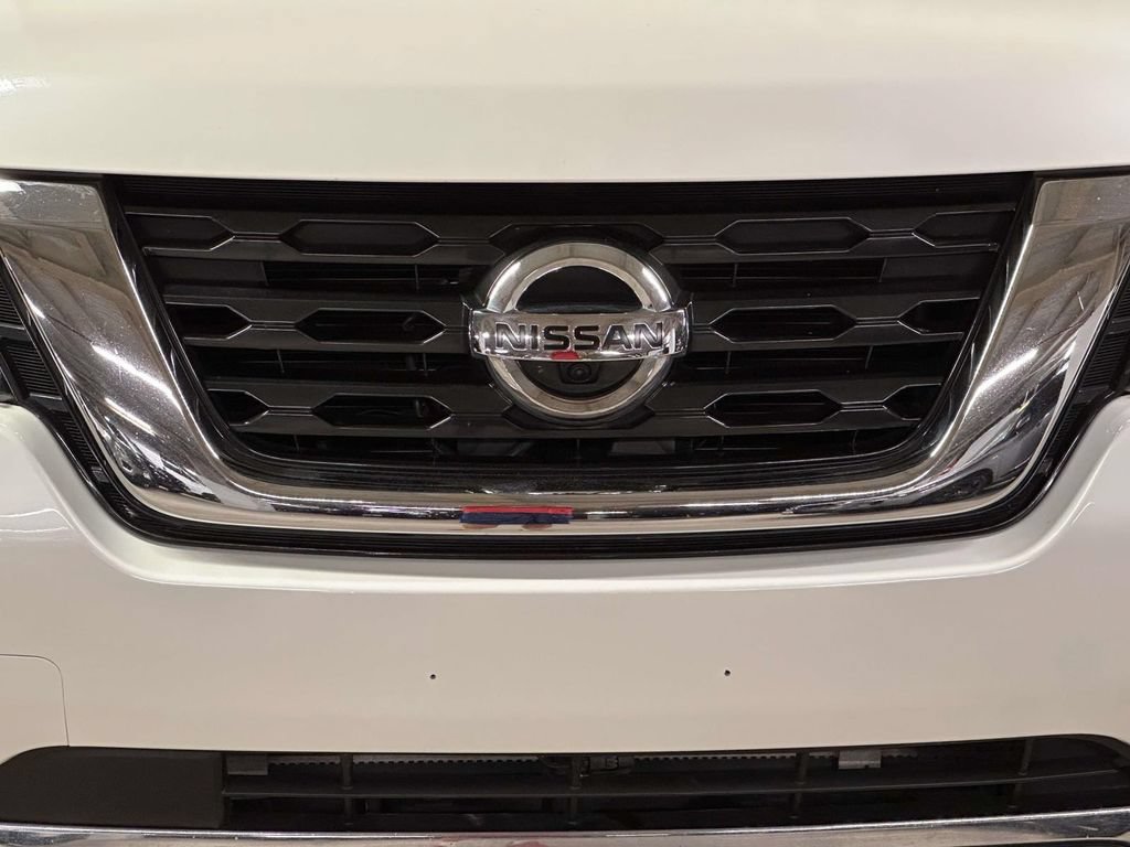 Used 2020 Nissan Pathfinder SL w/ Cargo Package AWD/4WD image 9