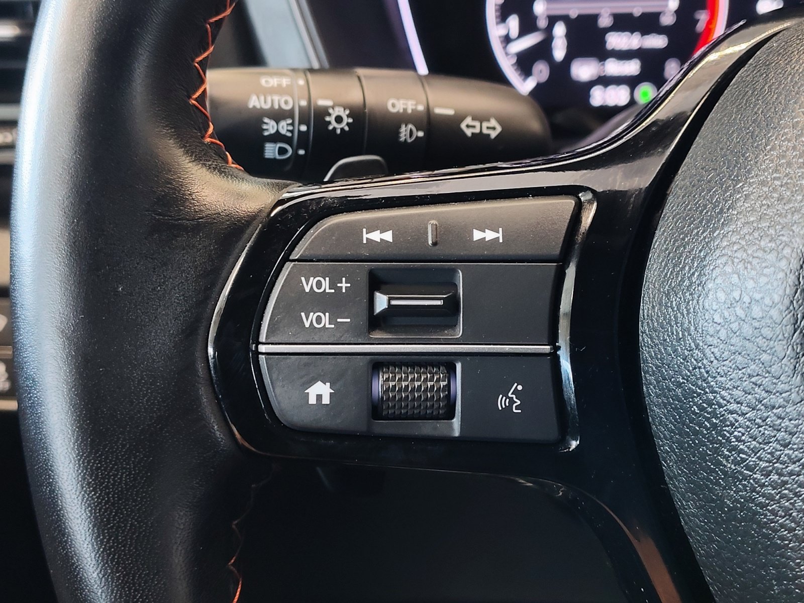 Used 2024 Honda Pilot TrailSport image 17