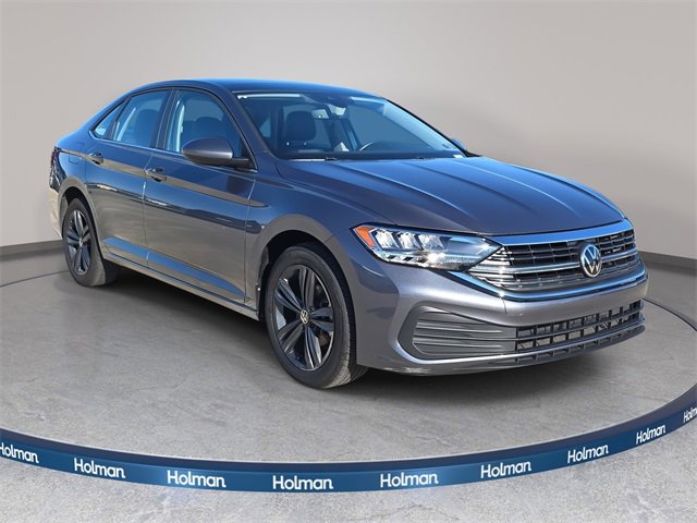 Used 2022 Volkswagen Jetta SE image 4